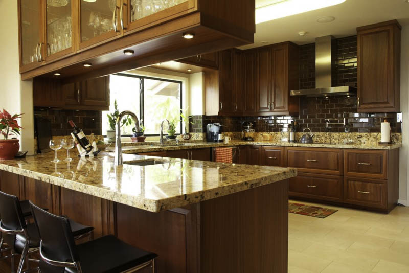 5 Must-Haves for Your Kitchen Island - Hawaii Home + Remodeling